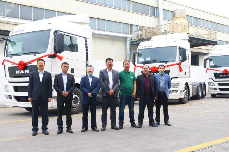 曼恩交车2.jpg