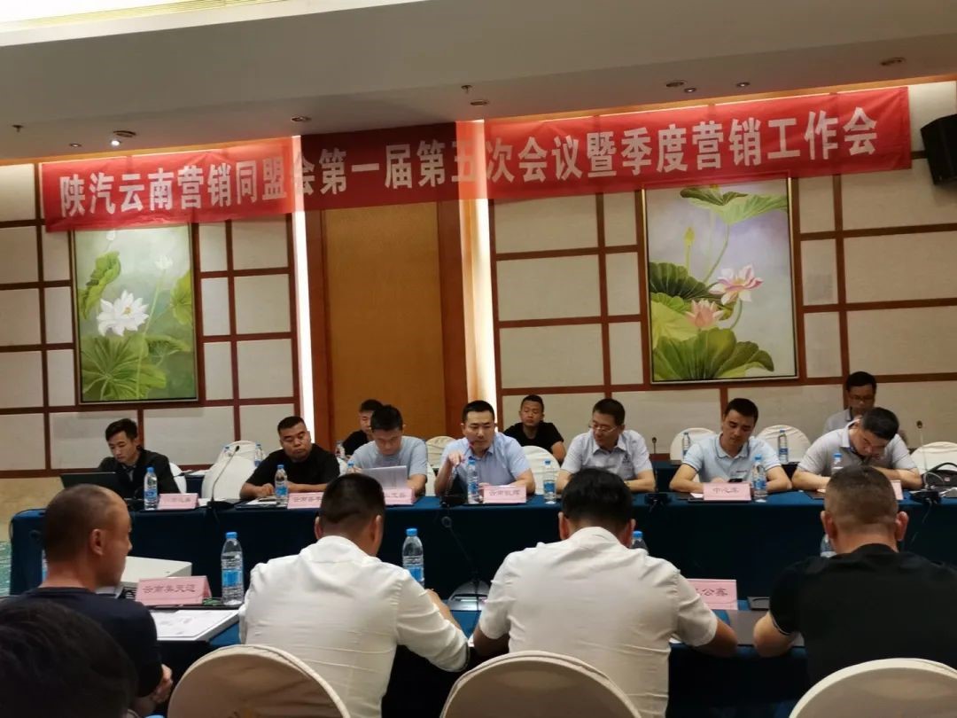 创新营销抢市场 陕汽重卡马力全开忙交付