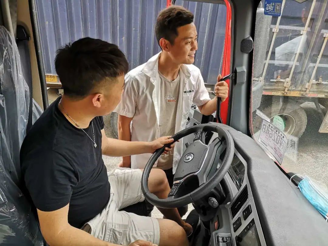 创新营销抢市场 陕汽重卡马力全开忙交付