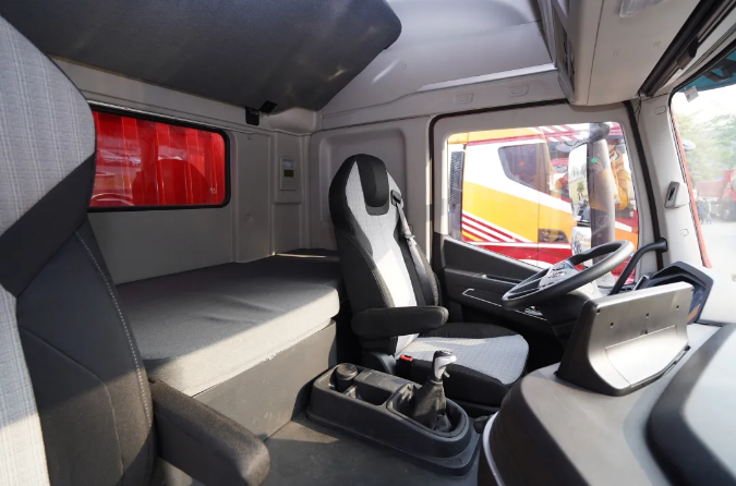 1613612888924513.png 红岩4.png