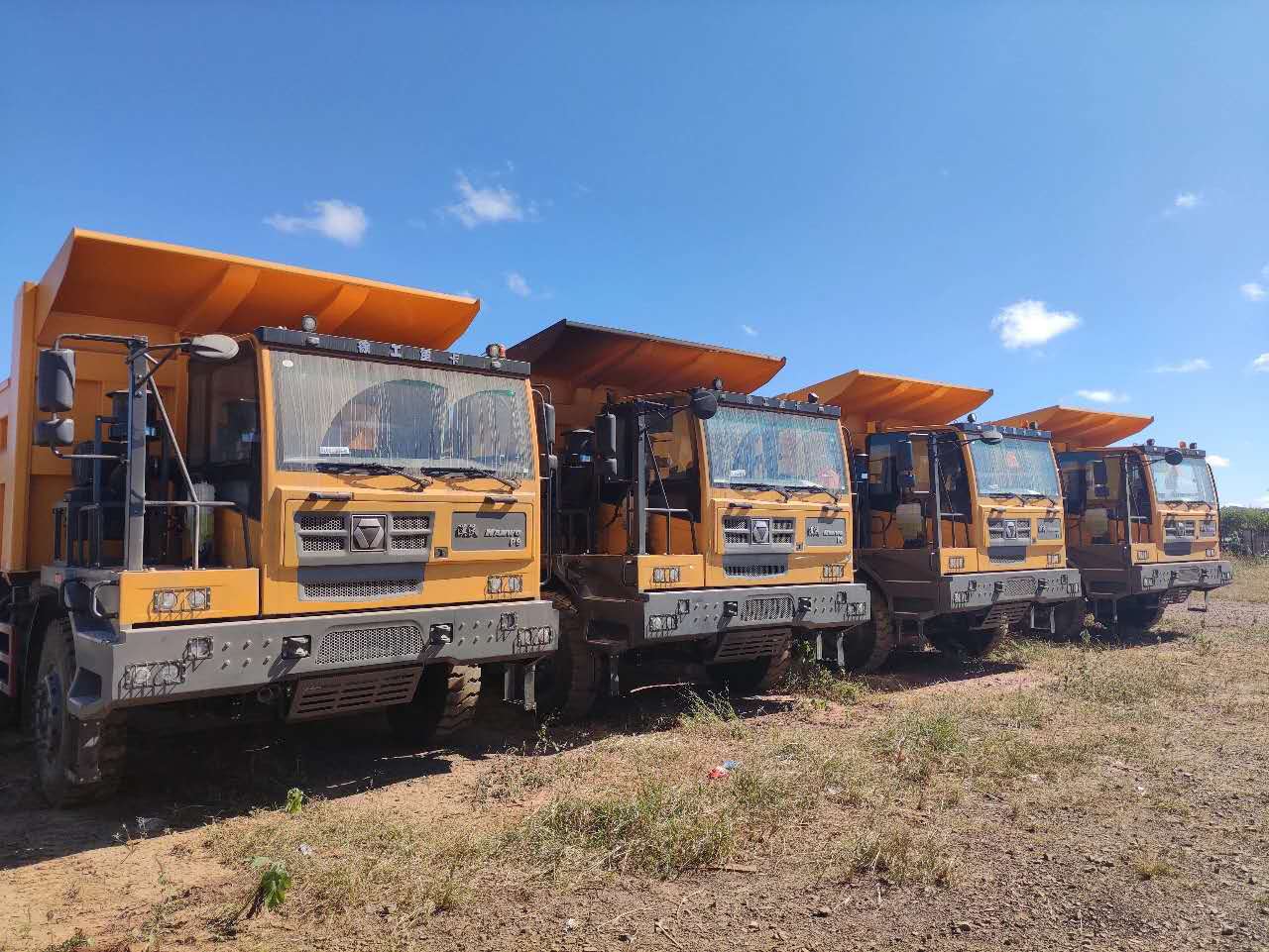 1621044779490260.jpg 徐工1.jpg