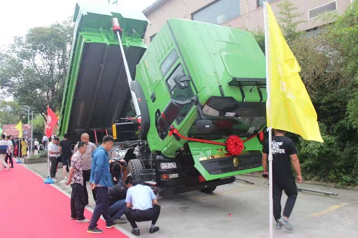 豪沃3.jpg