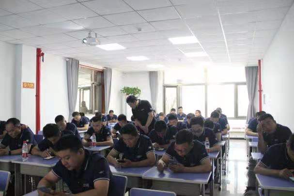 欧曼4.jpg