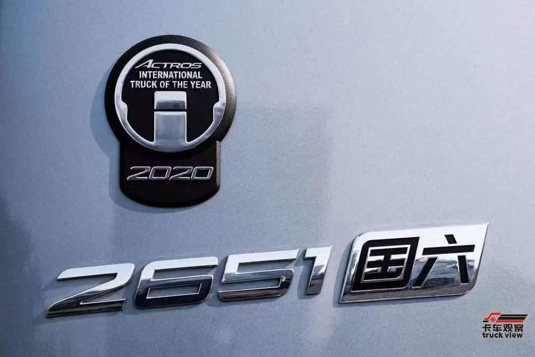图5 现场还展示了一辆梅赛德斯-奔驰阿克托斯（Actros）国Ⅵ车型.jpg